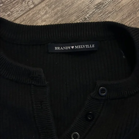 🔥Brandy Melville Cropped Sweater S - Picture 2 of 3
